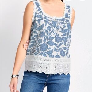 Market & Spruce Blue and White Floral Sleeveless Blouse